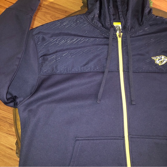 Nashville Predators NHL Hoodie X-Large NWOT - Picture 4 of 15